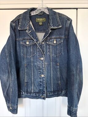 Men’s Eddie Bauer Classic Indigo Denim Jacket. MT Like New